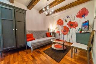 Апартаменты Quiet & Cosy Apt in the Heart of Old Cracow Краков Двухуровневые апартаменты-29